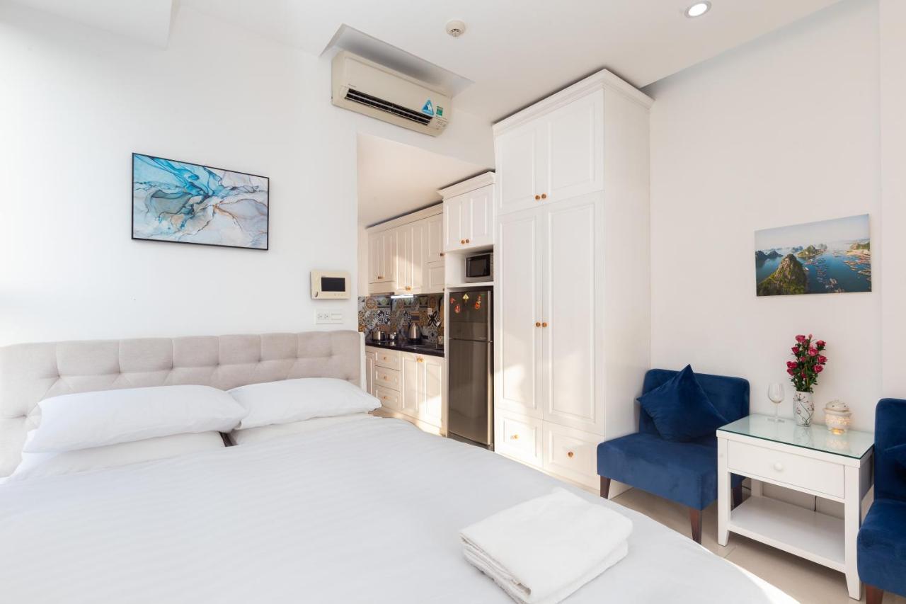 Serene Premier Apartment - River Gate Хошимин Экстерьер фото